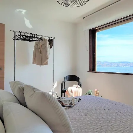 Mirador Do Mar, Encima De La Playa Moaña